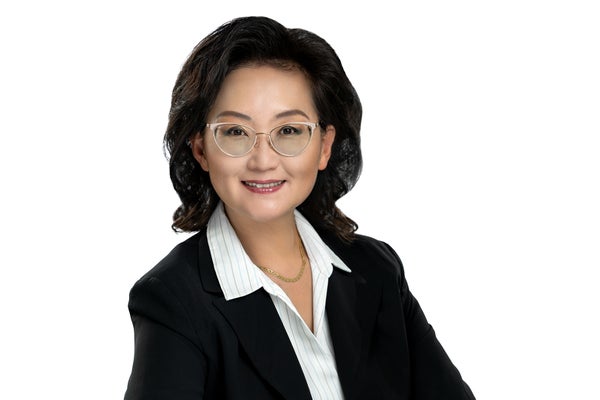 Sarah Park, Real estate Advisor 